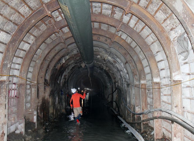 Nam Xe Hydropower Project prior to the tunnel breakthrough