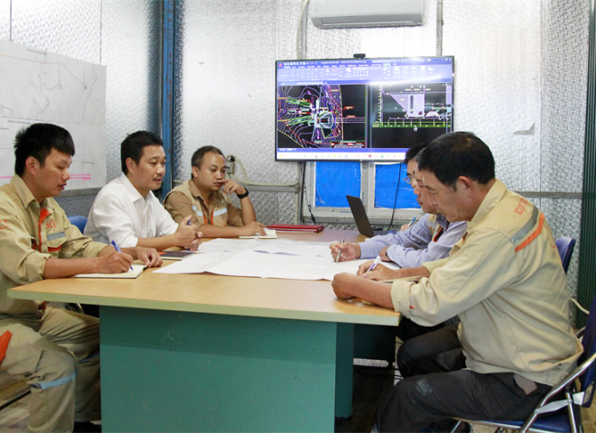 The inspection of final steps to prepare for reserving water at Nam Lum 1 reservoir