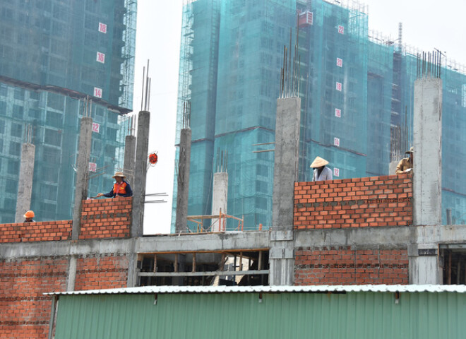 Doanh nghiệp xây dựng khóc ròng